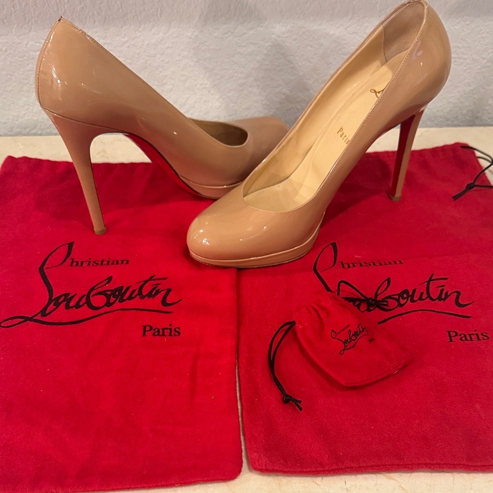 Christian Louboutin New Simple 120 Nude Patent Pumps Size 39